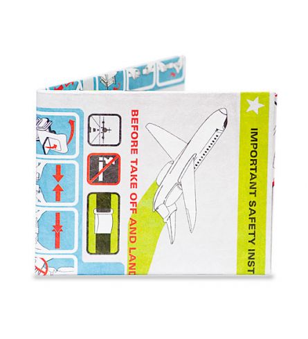 Mighty Wallet In Flight